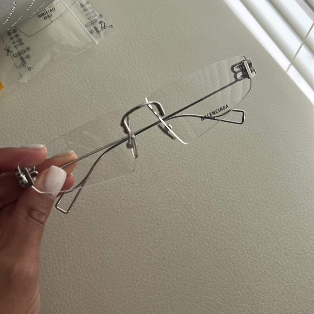 Rimless optical glasses - Picture 6 of 9